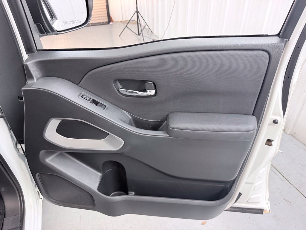 Used 2024 Nissan Frontier SV w/ Technology Package RWD image 34