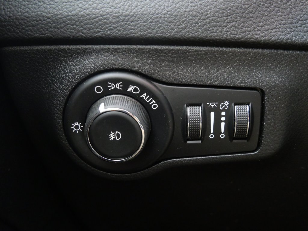 Used 2019 Jeep Compass Trailhawk w/ Leather Interior Group AWD/4WD image 22