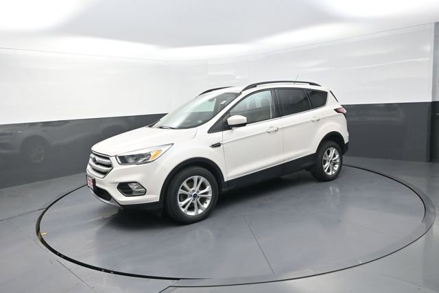 Used 2018 Ford Escape SE image 44
