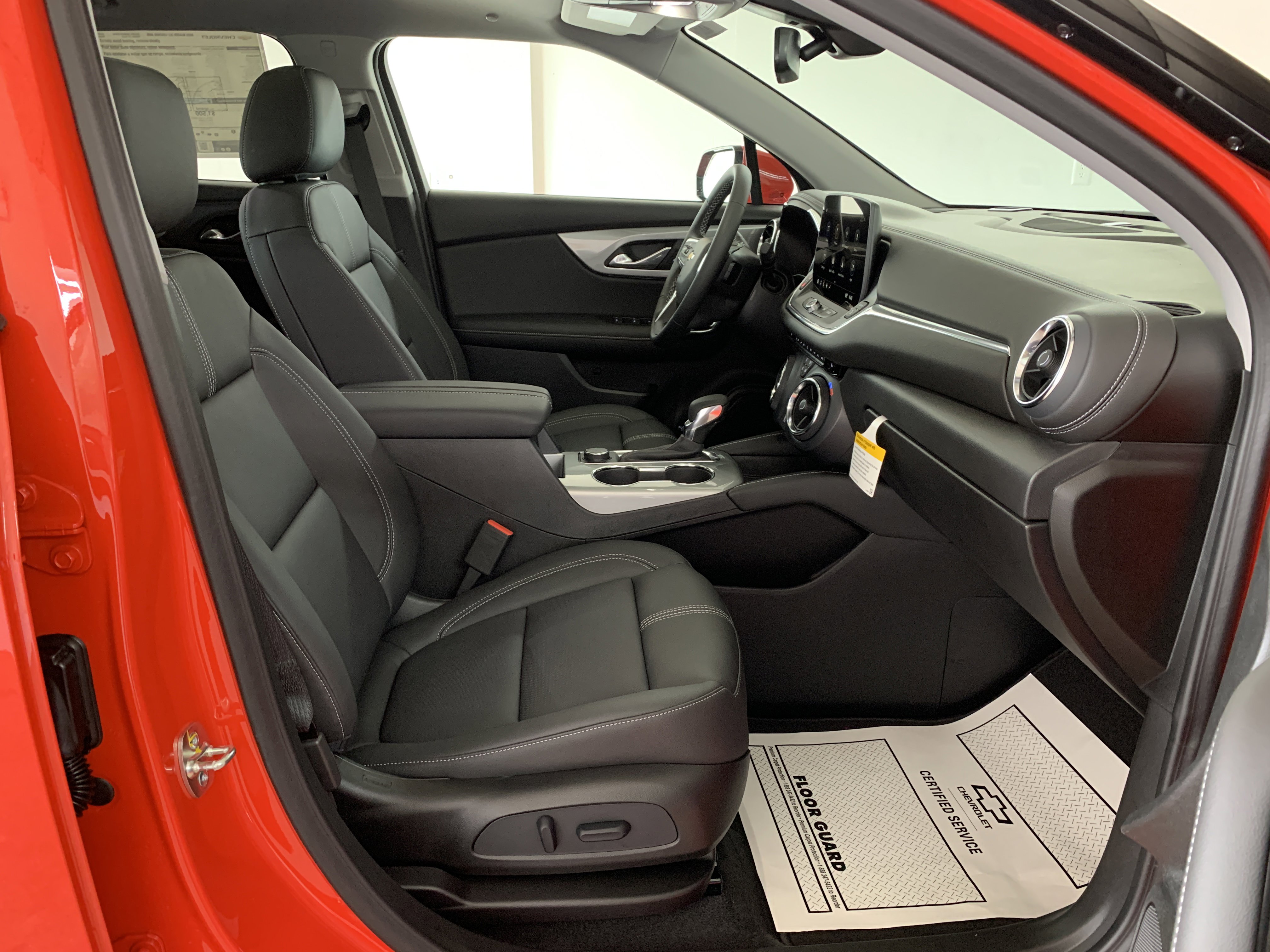 New 2025 Chevrolet Blazer LT image 30