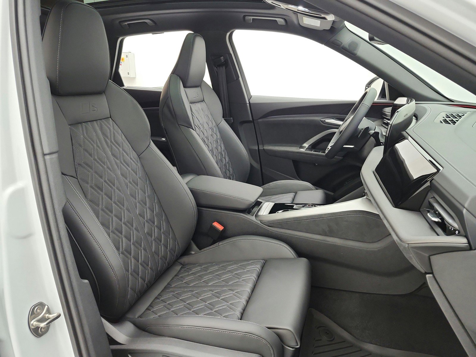 New 2026 Audi SQ5 Premium Plus AWD/4WD image 14