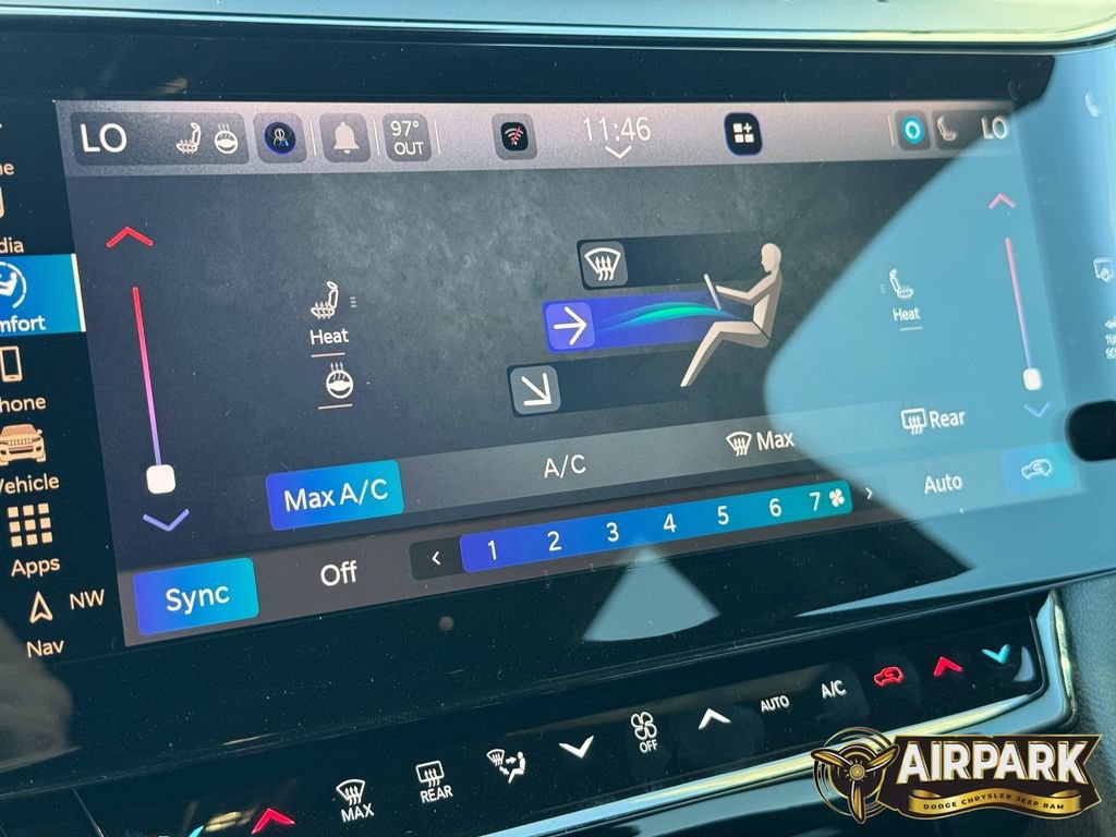 New 2026 Jeep Grand Cherokee Altitude RWD image 24
