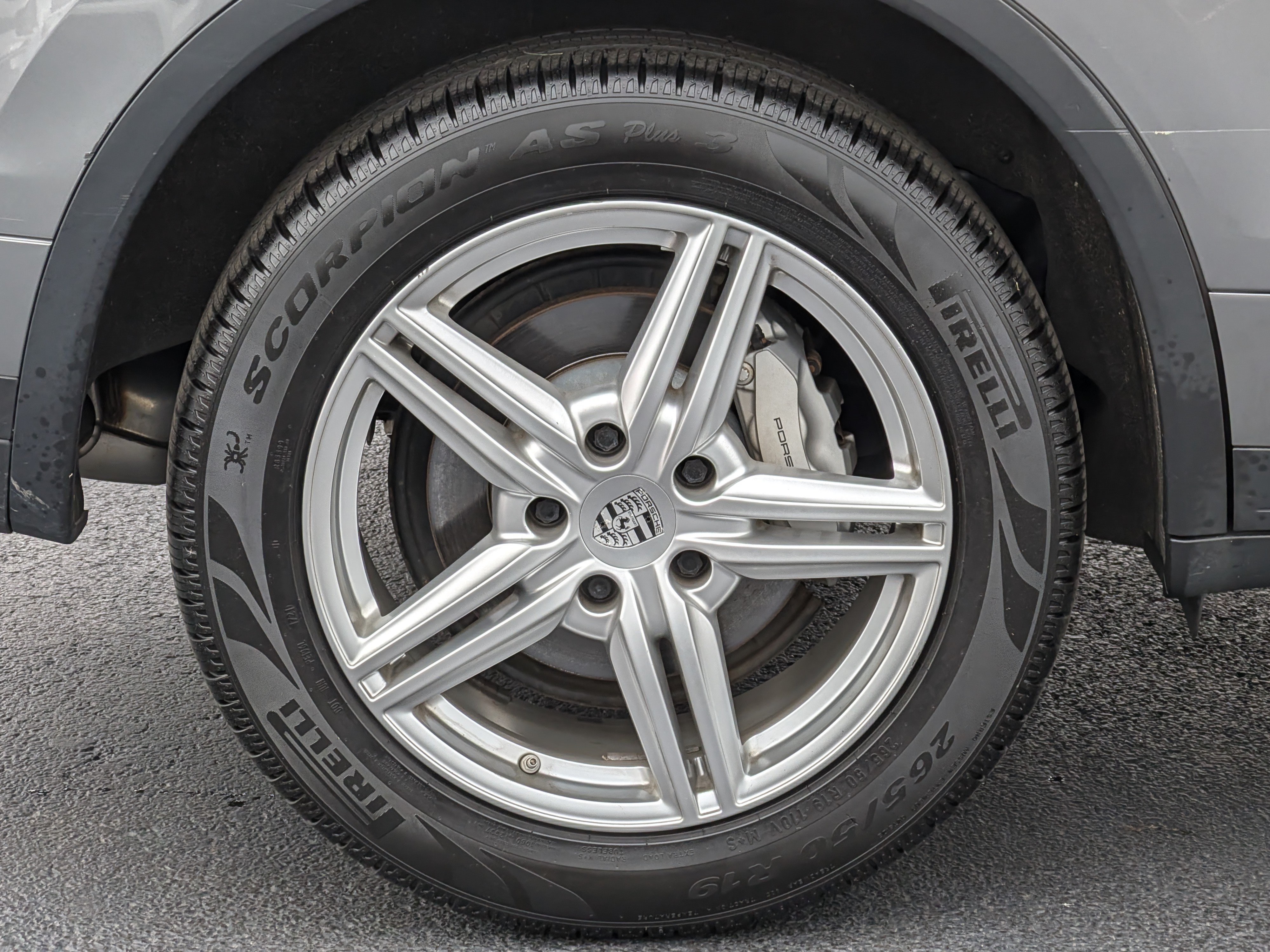 Used 2017 Porsche Cayenne S AWD/4WD image 10