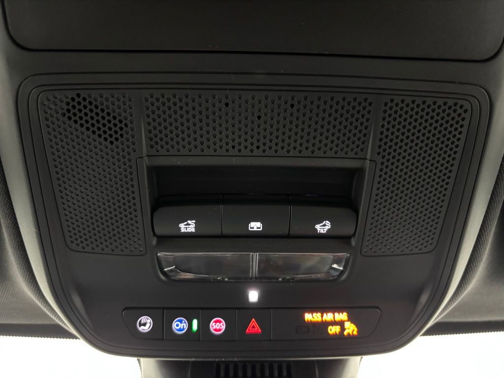 New 2026 GMC Terrain Elevation w/ Elevation Premium Package image 33