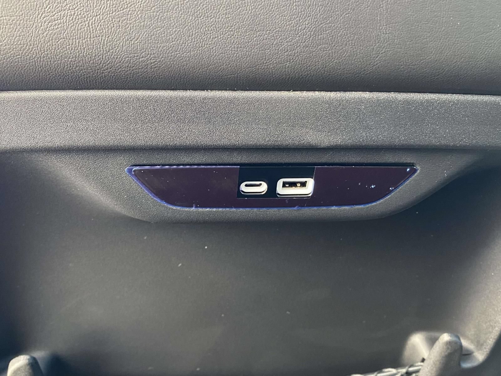 New 2027 Chrysler Pacifica Select FWD image 12