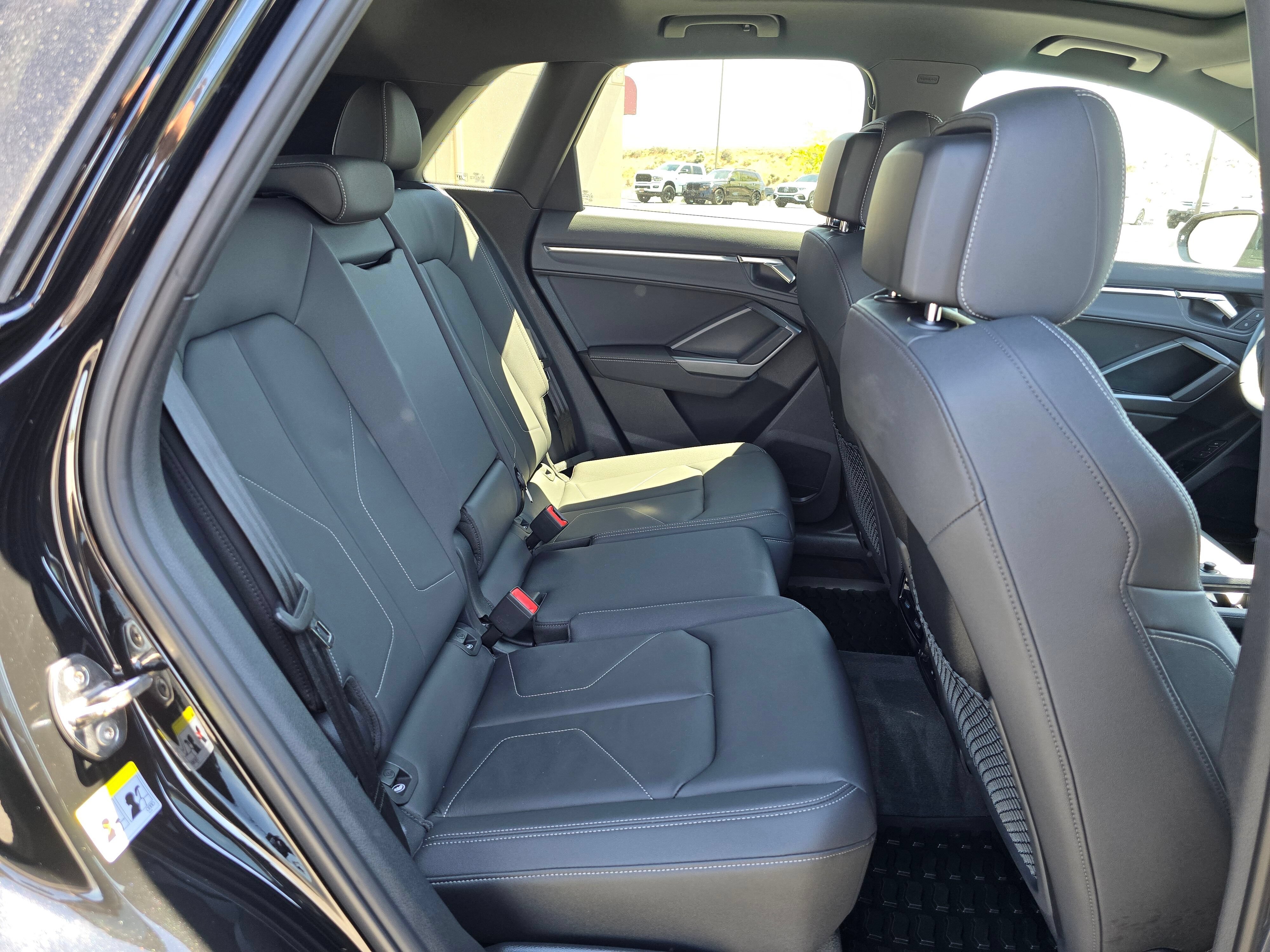 Certified 2025 Audi Q3 2.0T Premium w/ Convenience Package AWD/4WD image 41