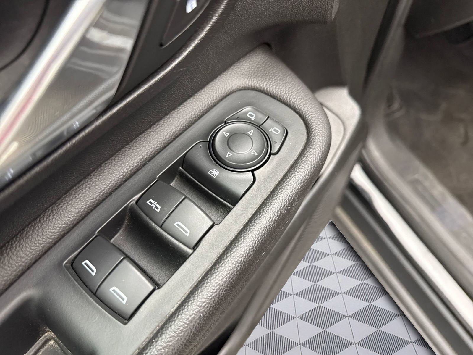 Used 2022 GMC Terrain SLE w/ Driver Convenience Package image 32