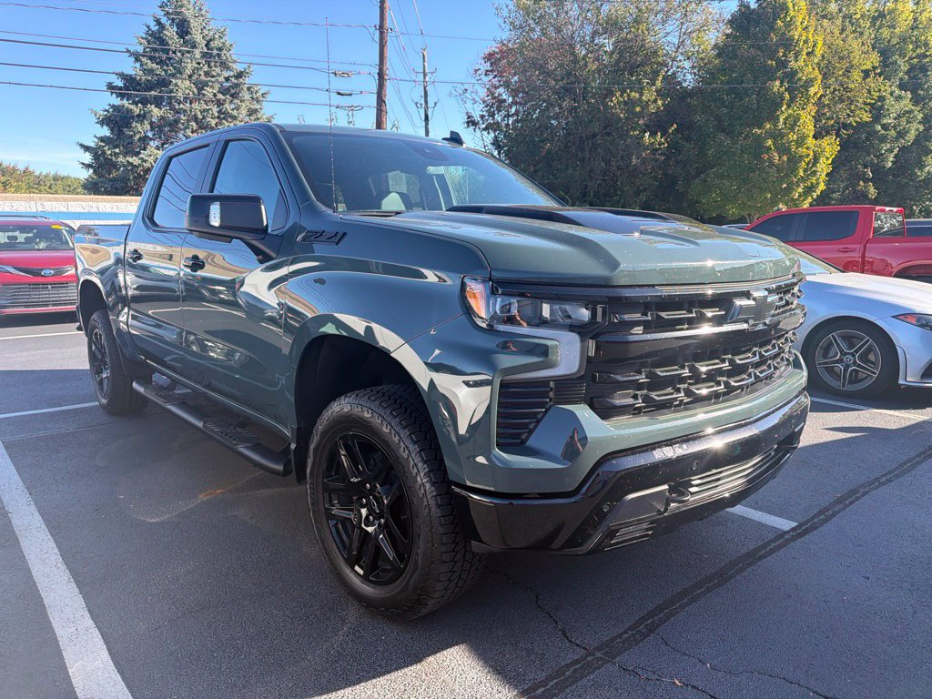 Used 2026 Chevrolet Silverado 1500 LT Trail Boss w/ LT Trail Boss Premium Package AWD/4WD image 4