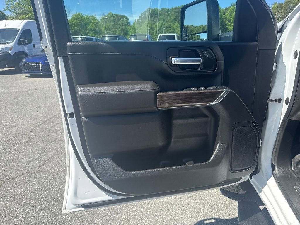 Used 2023 Chevrolet Silverado 2500 LT AWD/4WD image 22