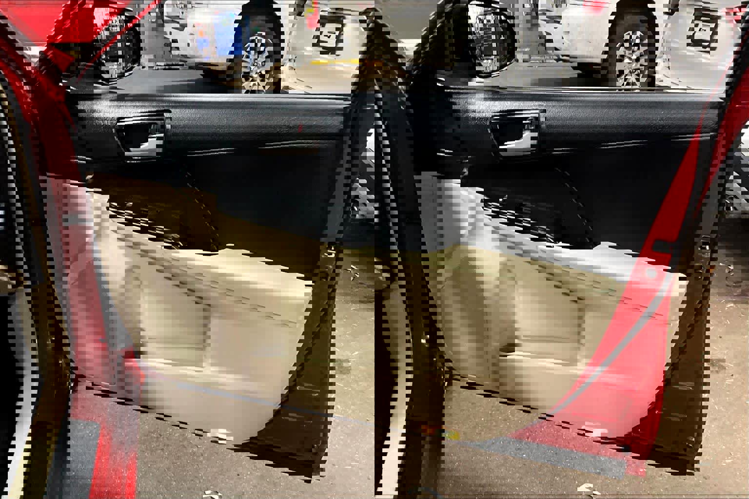 Used 2013 Toyota Camry LE image 19