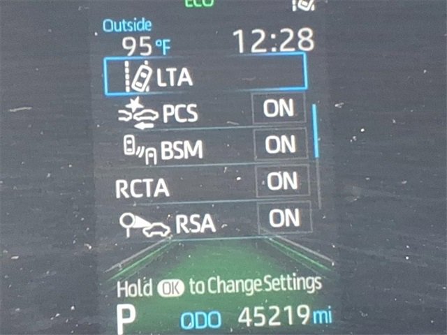 Used 2023 Toyota Sienna LE image 7