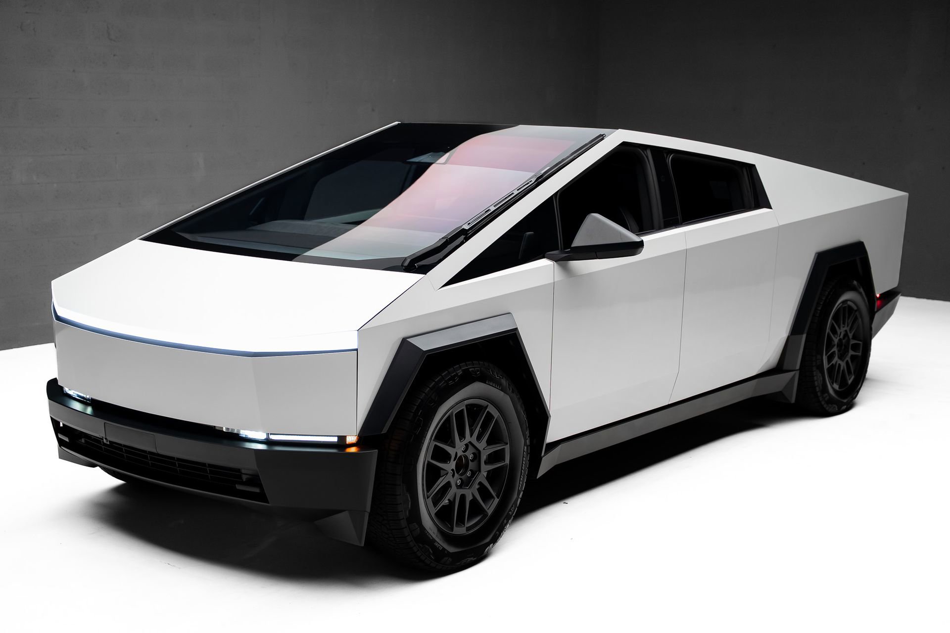 Used 2025 Tesla Cybertruck Cyberbeast AWD/4WD image 5