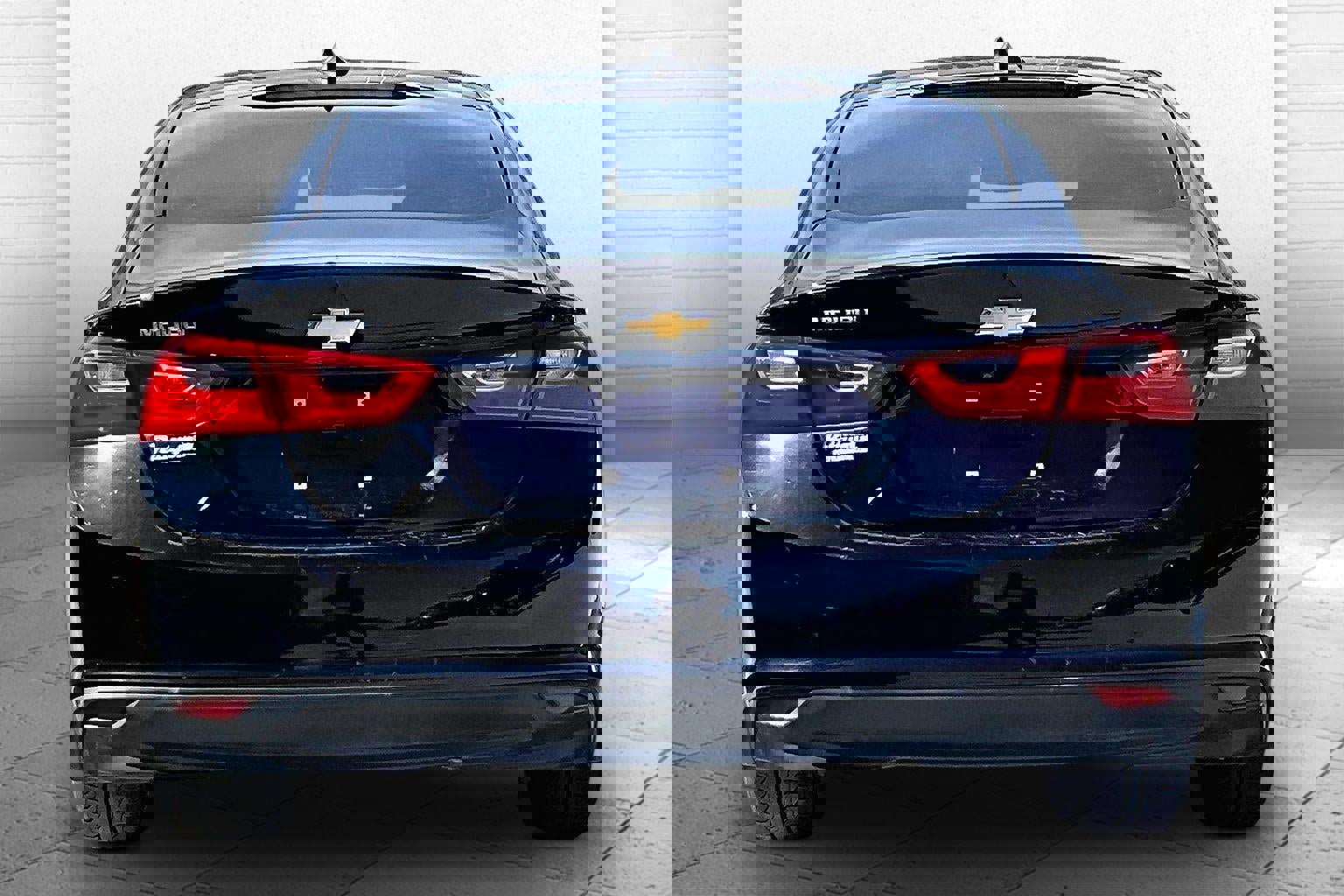 Used 2020 Chevrolet Malibu LS FWD image 3