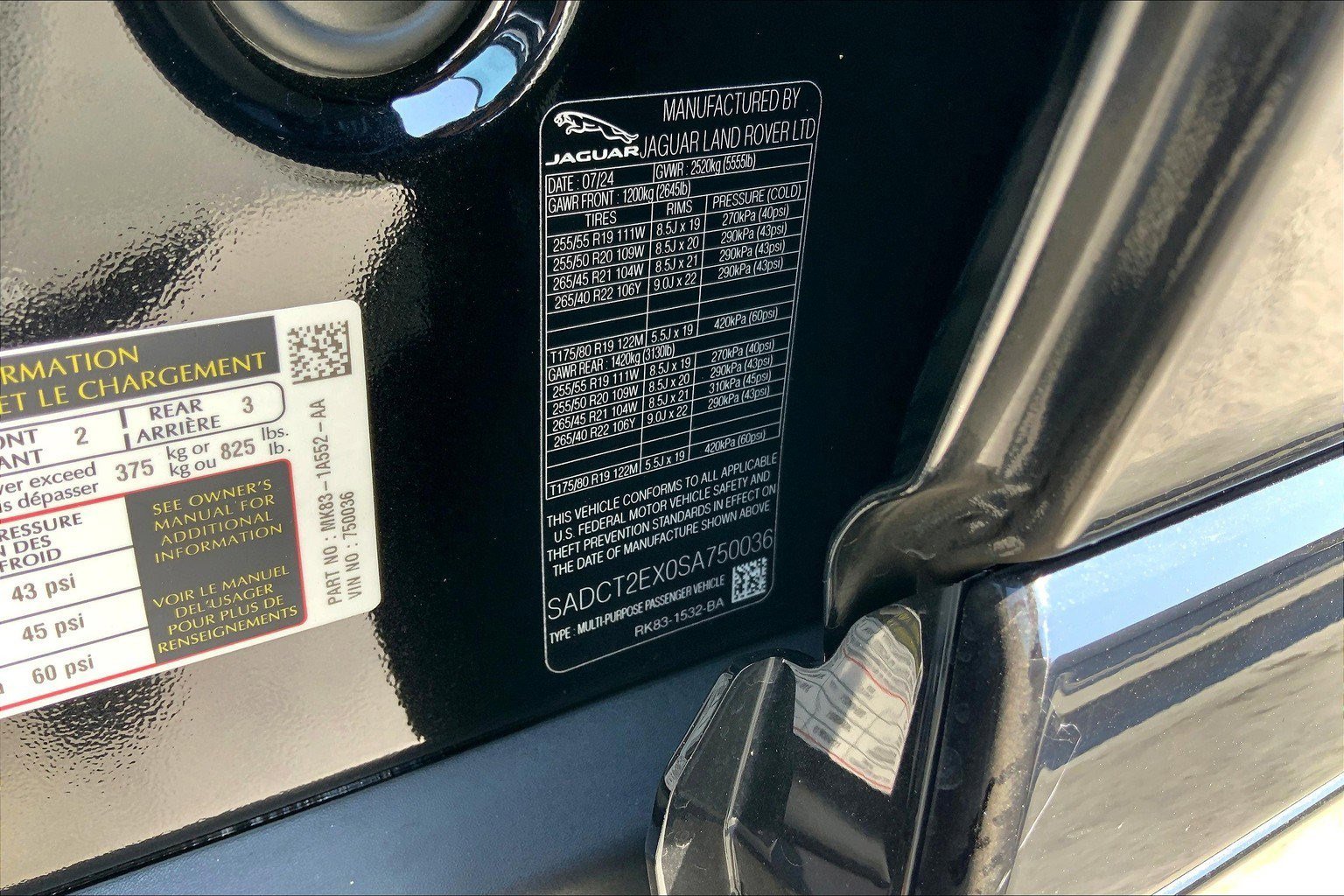 Used 2025 Jaguar F-PACE R-Dynamic S image 31