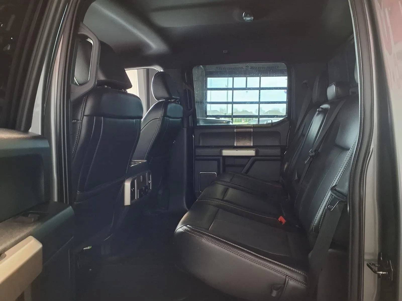 Used 2022 Ford F450 Lariat AWD/4WD image 12