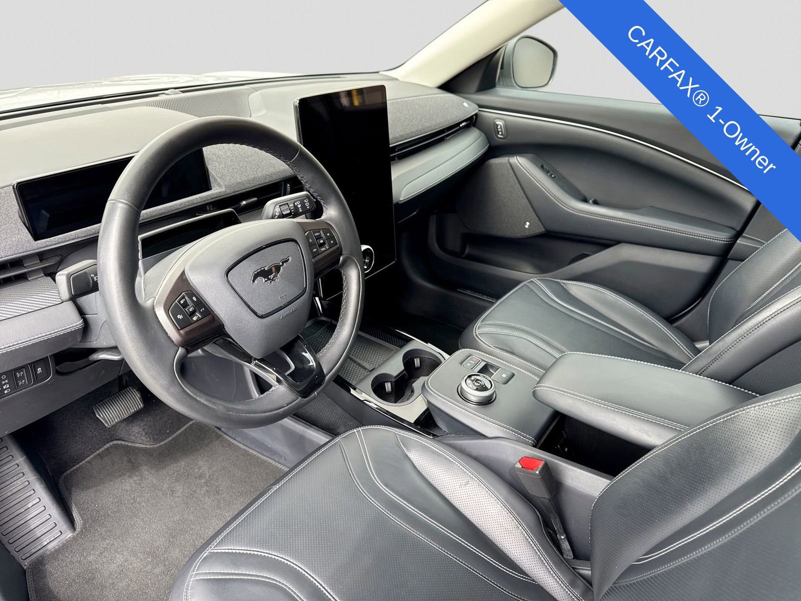 Used 2022 Ford Mustang Mach-E Premium image 2