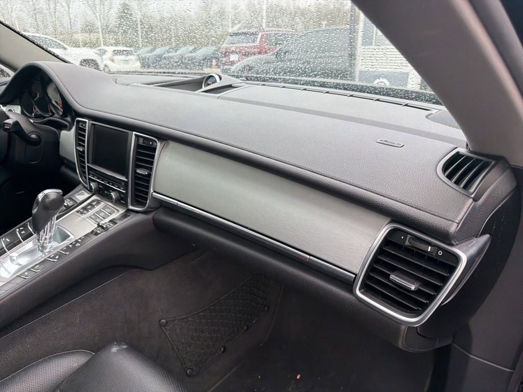 Used 2015 Porsche Panamera 4 AWD/4WD image 79