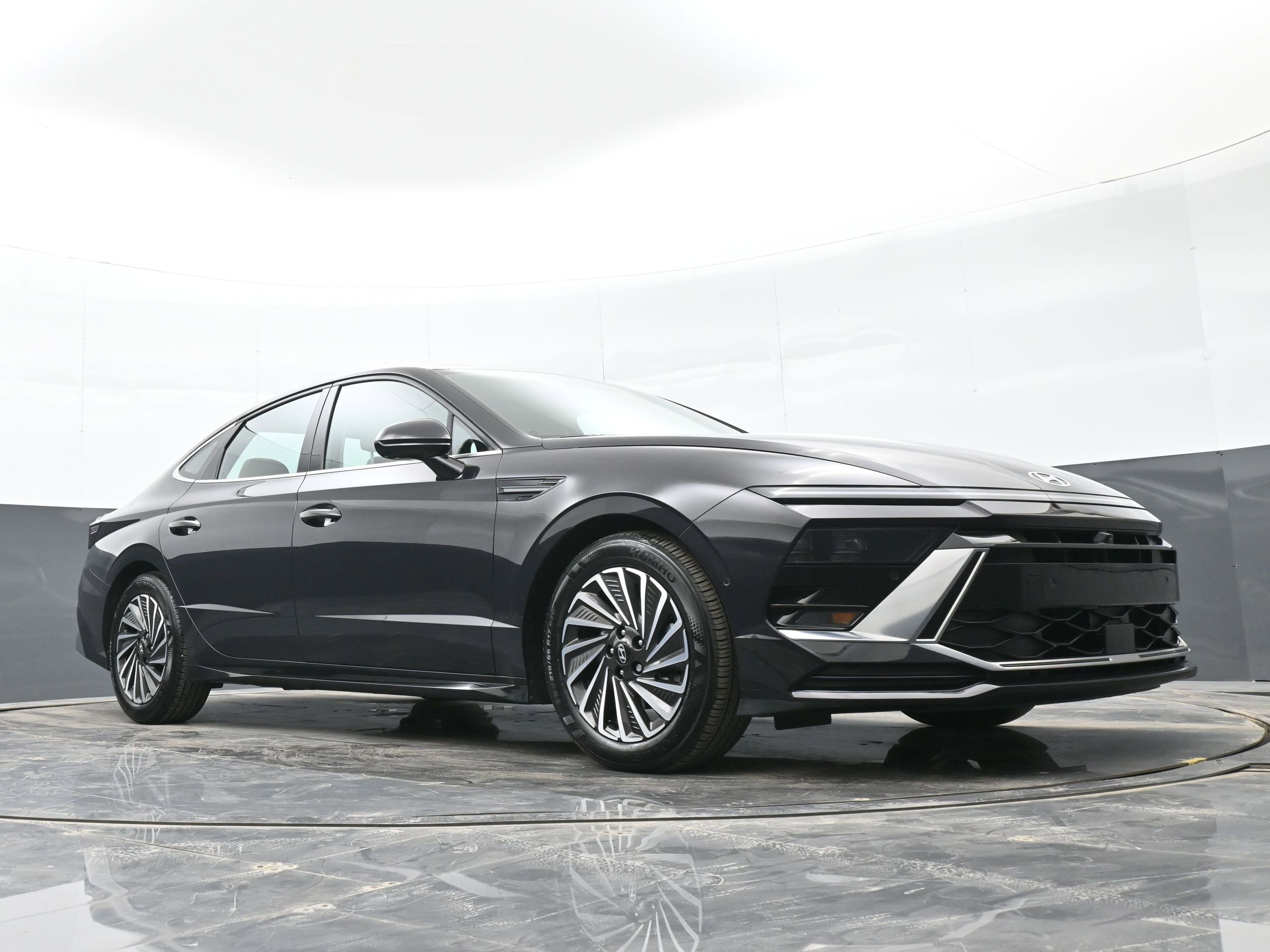 Certified 2025 Hyundai Sonata Limited image 38