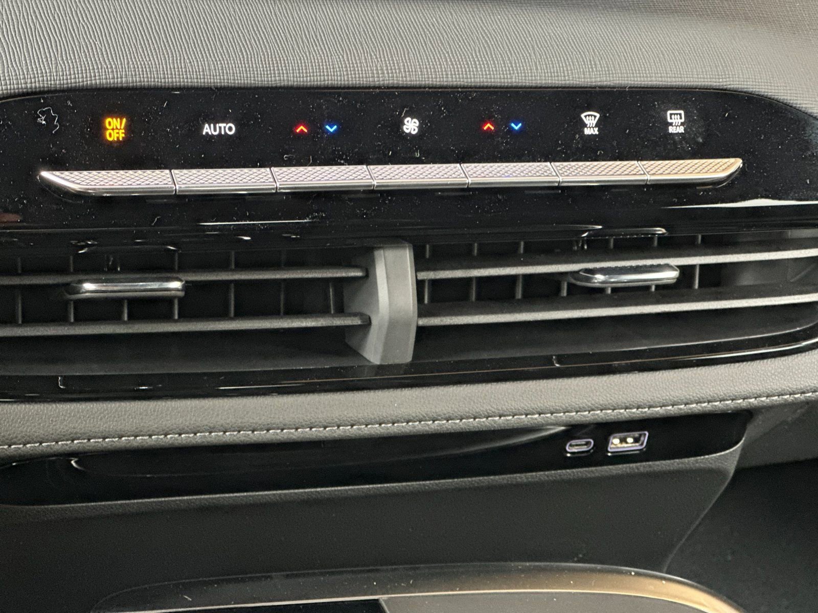 New 2026 Buick Enclave Sport Touring w/ Power Package FWD image 22