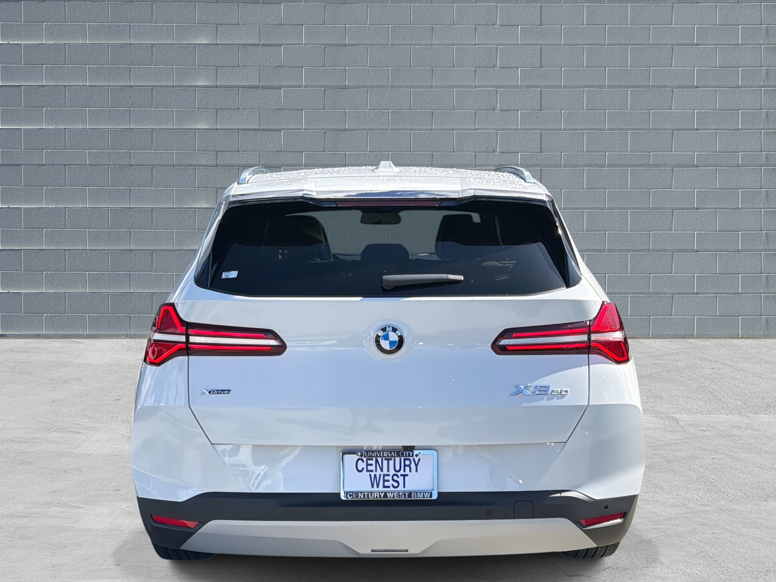 Used 2025 BMW X3 xDrive30i w/ Convenience Package AWD/4WD image 4