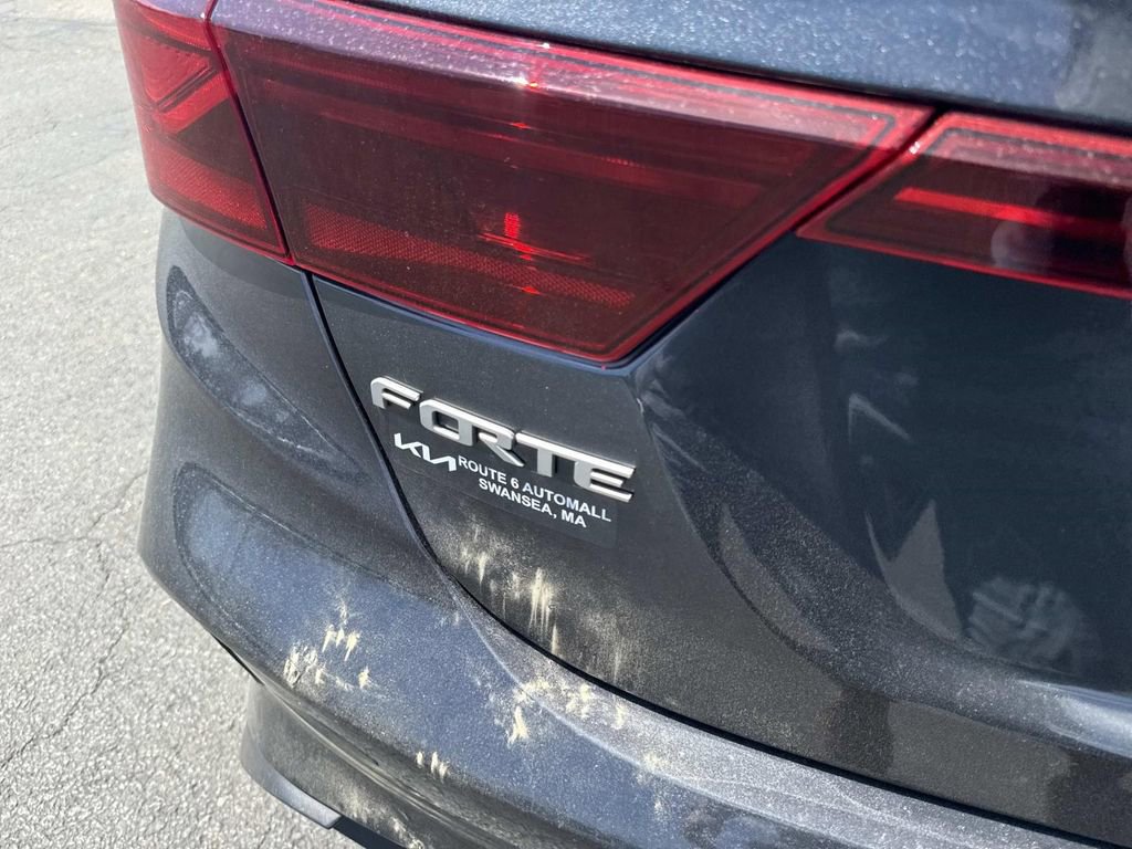 Used 2023 Kia Forte LXS image 5