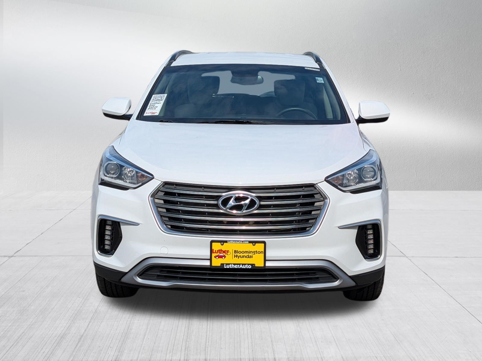 Used 2018 Hyundai Santa Fe SE AWD/4WD image 2