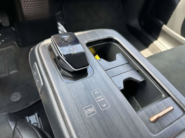Used 2024 Nissan Ariya AWD image 20
