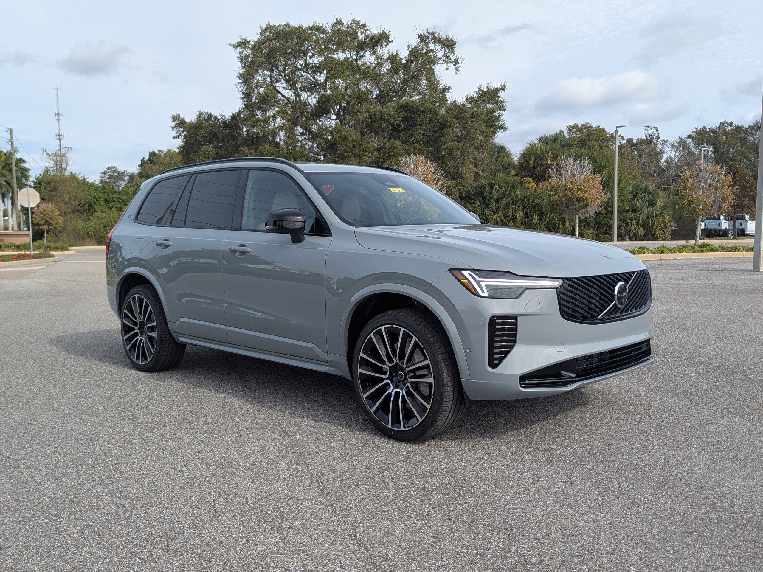 New 2026 Volvo XC90 B6 Ultra w/ Protection Package video 1