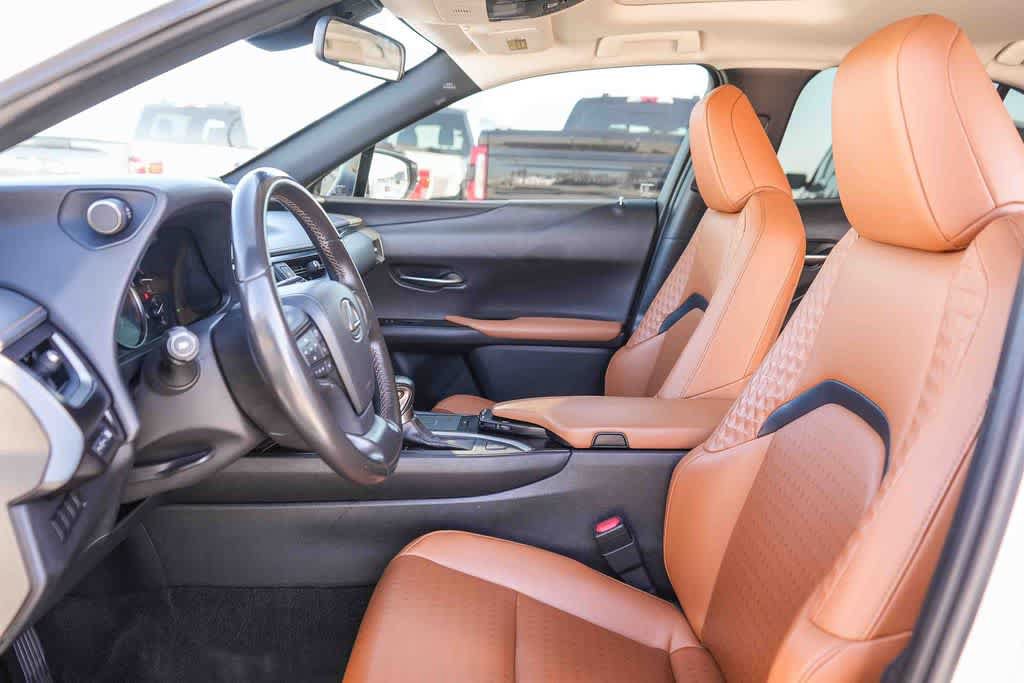Used 2020 Lexus UX 200 w/ Accessory Package FWD image 18