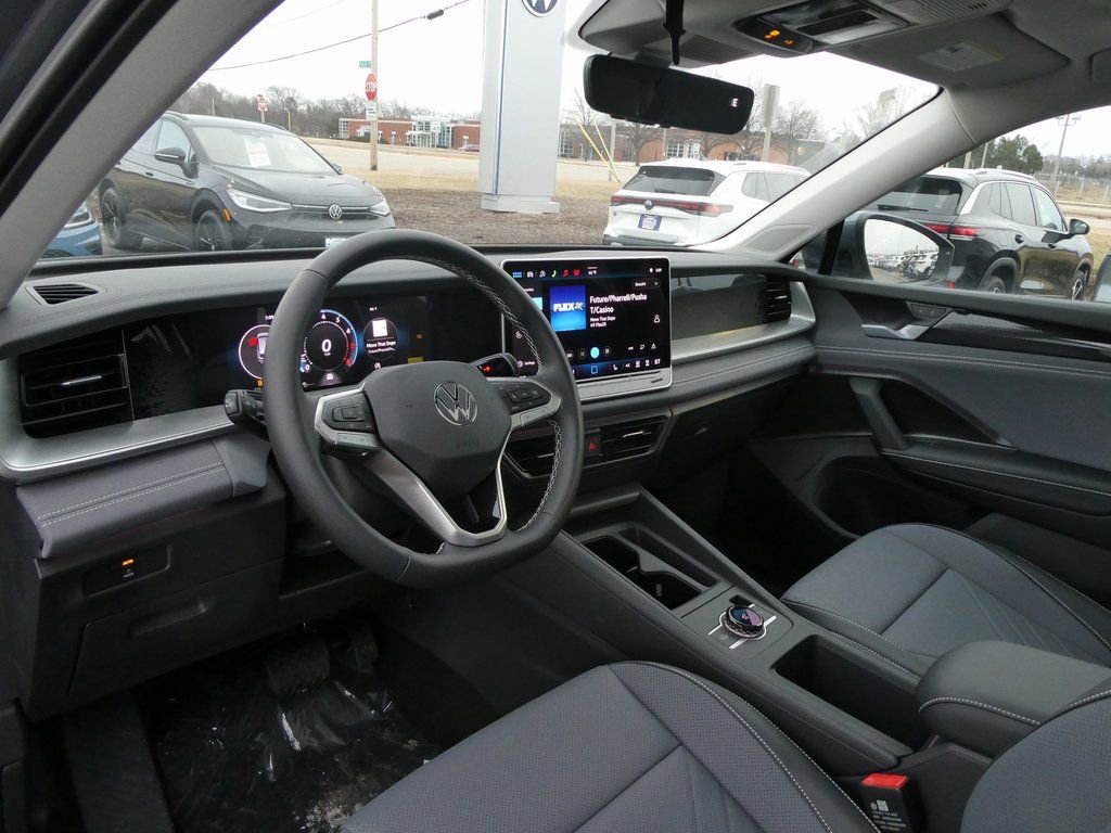 New 2026 Volkswagen Tiguan SE image 23