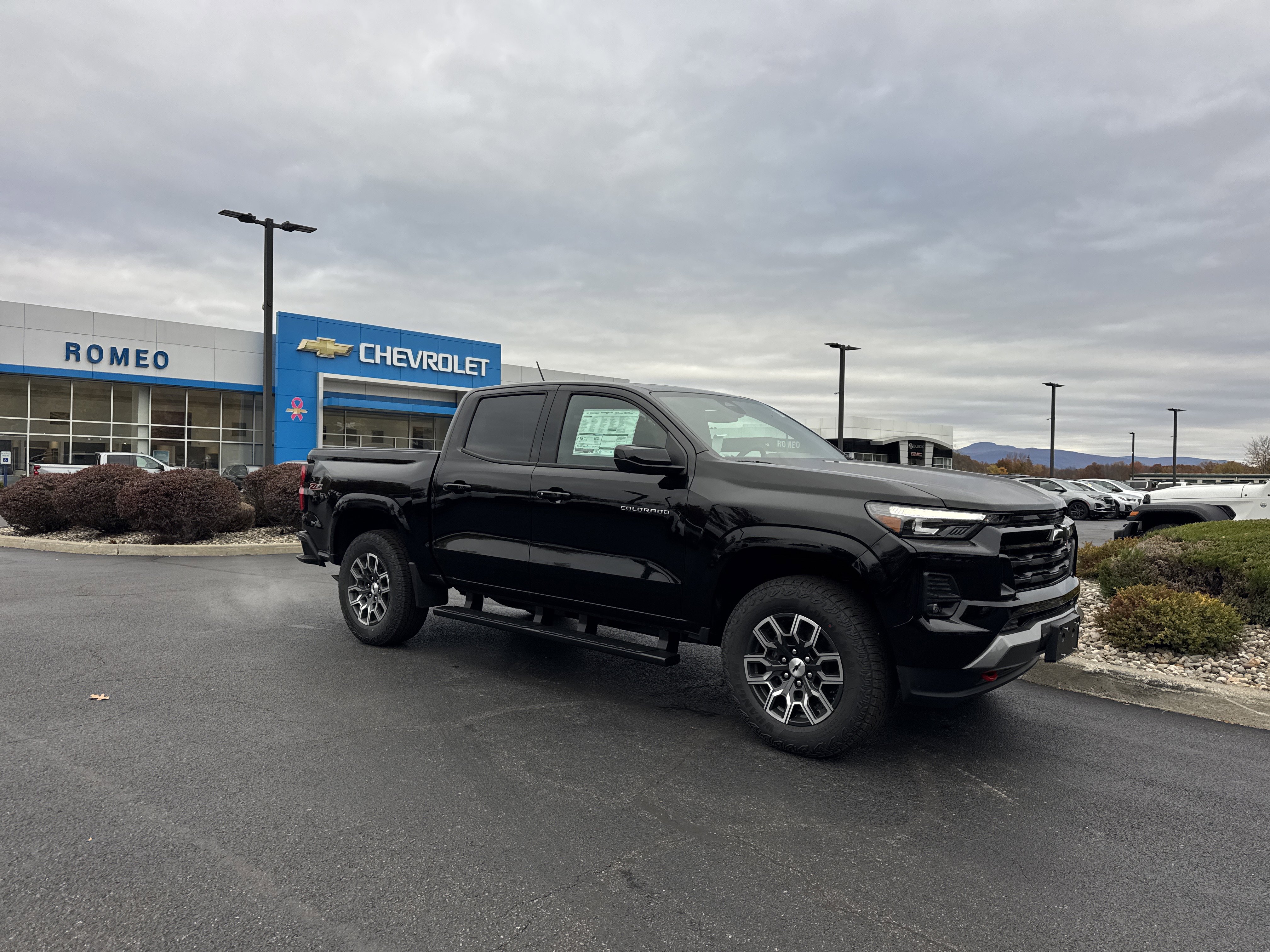 New 2026 Chevrolet Colorado Z71 w/ Technology Package image 3