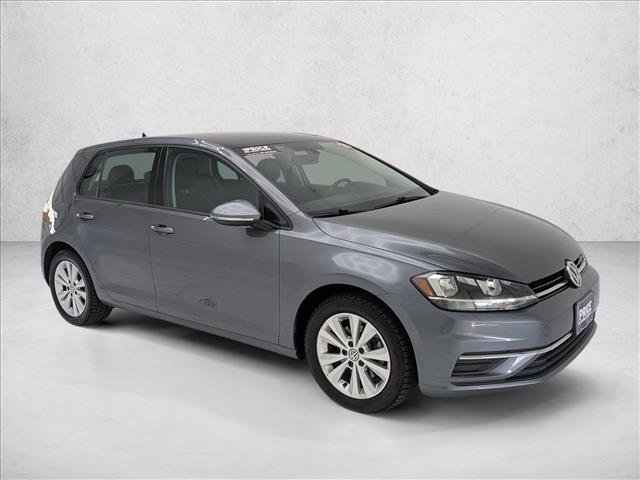 Used 2020 Volkswagen Golf 4-Door image 3