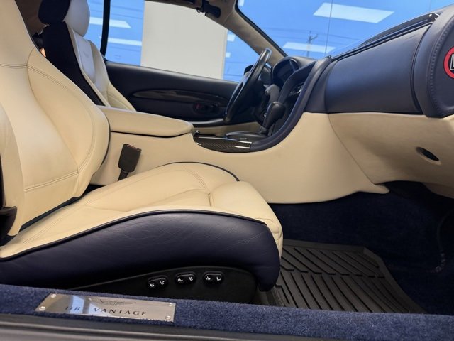 Used 2001 Aston Martin DB7 Vantage image 17