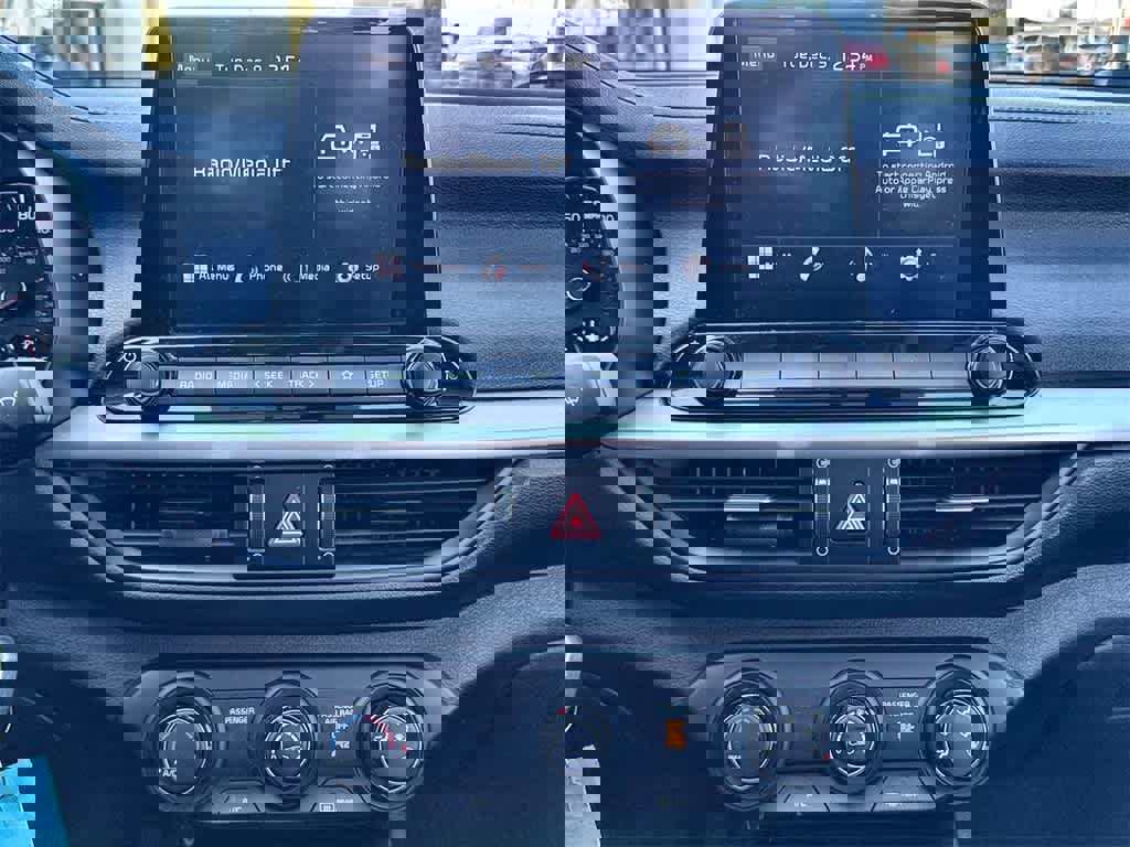 Used 2022 Kia Forte LXS image 16