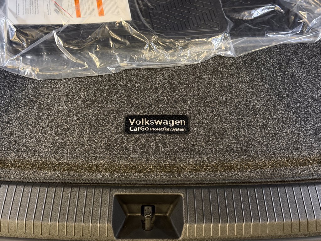 New 2026 Volkswagen Tiguan SE R-Line AWD/4WD image 28