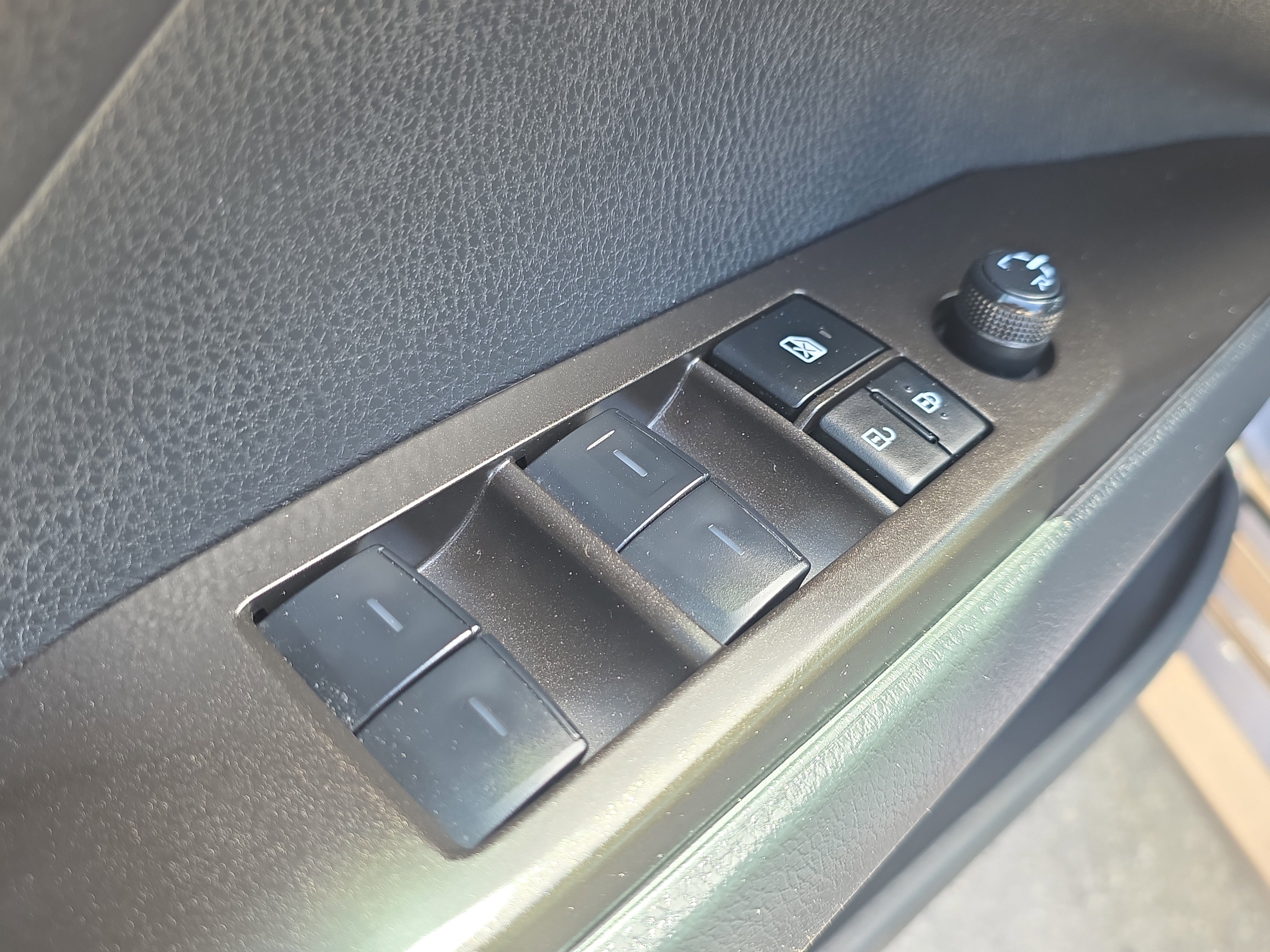 Used 2024 Toyota Camry LE FWD image 21