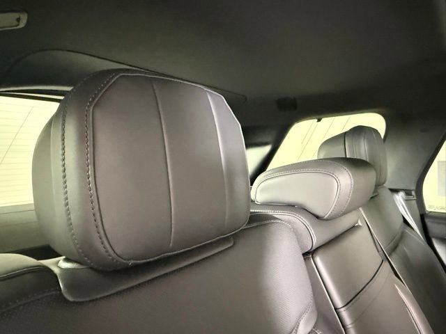 New 2025 Land Rover Range Rover SE image 28