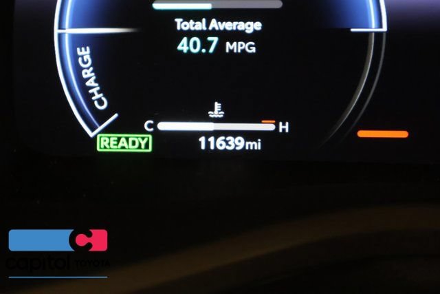 Certified 2026 Toyota Camry Hybrid AWD/4WD image 18