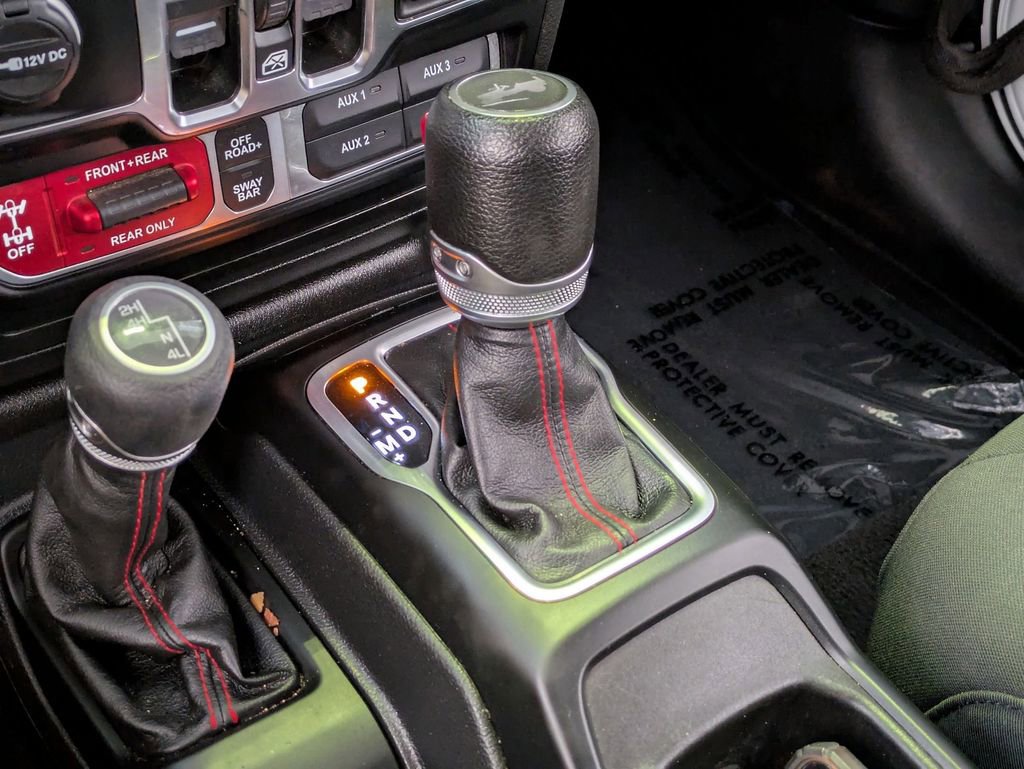 Used 2023 Jeep Wrangler Unlimited Rubicon AWD/4WD image 18