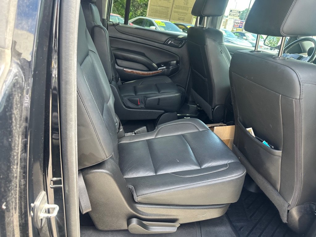 Used 2017 Chevrolet Suburban Premier AWD/4WD image 22