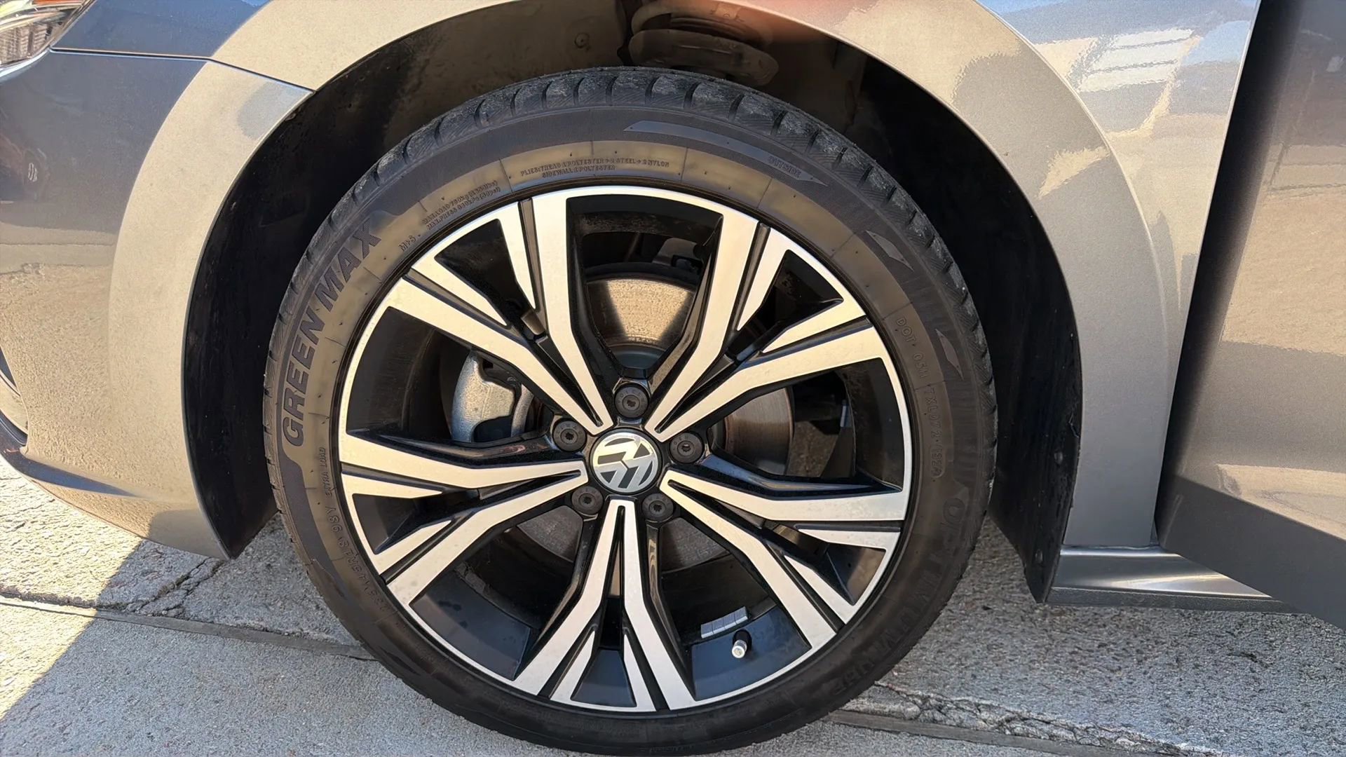 Used 2022 Volkswagen Passat 2.0T SE image 46