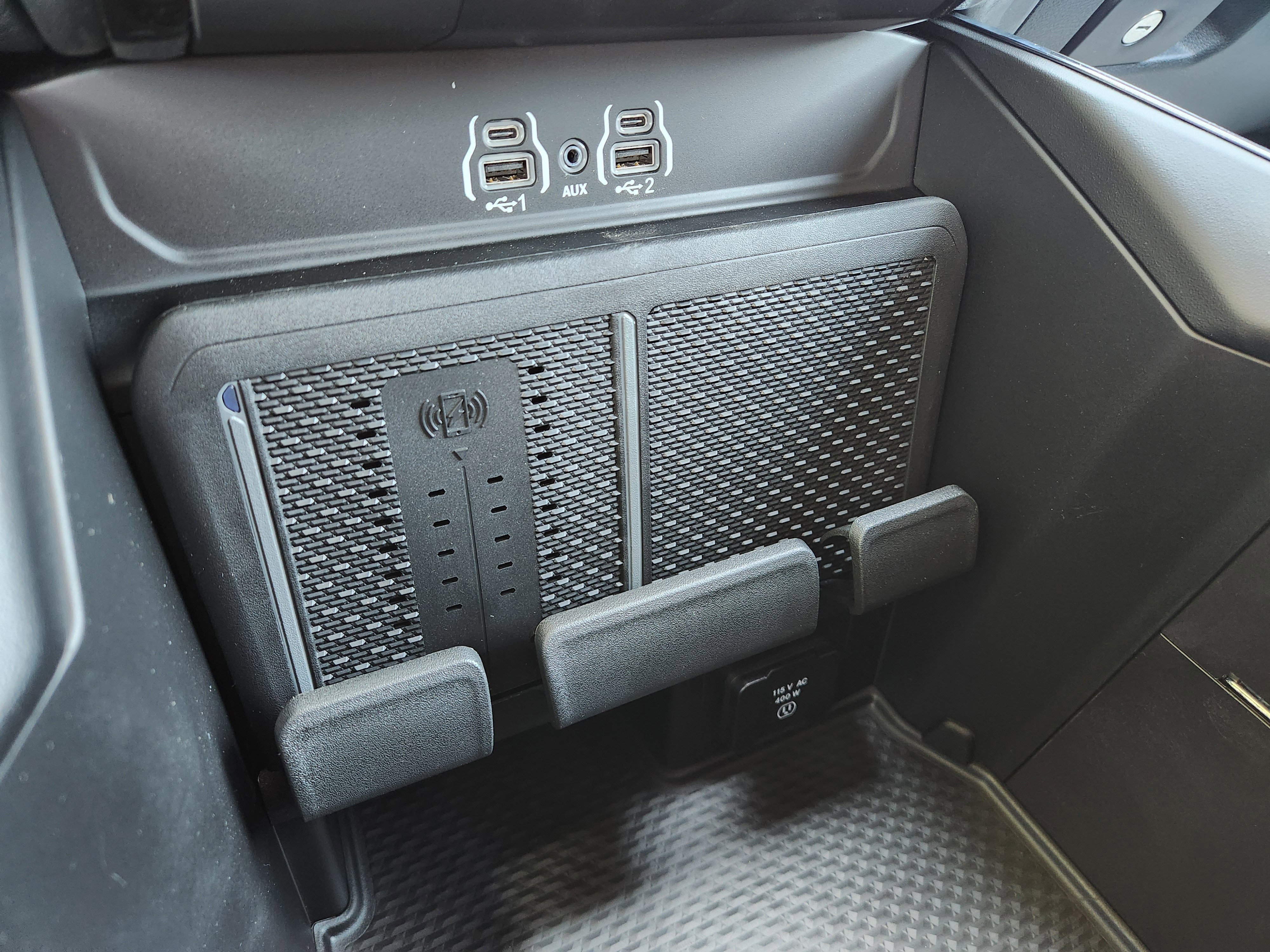 New 2026 RAM 1500 Laramie w/ Sport Appearance Package image 7