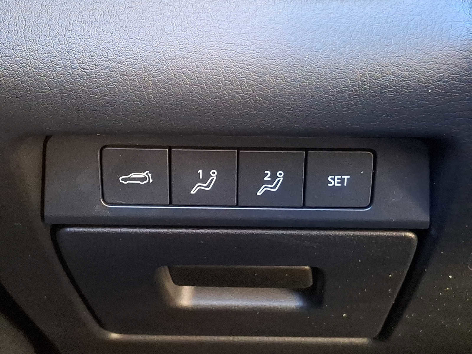 Used 2021 MAZDA CX-30 AWD 2.5 S w/ Premium Package image 24