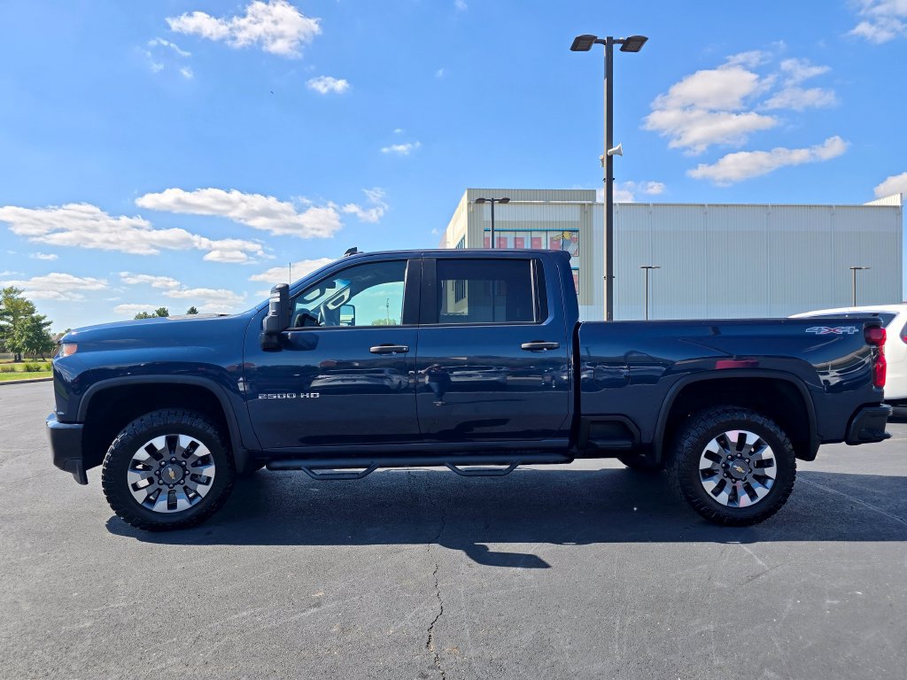 Used 2021 Chevrolet Silverado 2500 Custom w/ Custom Value Package AWD/4WD image 5