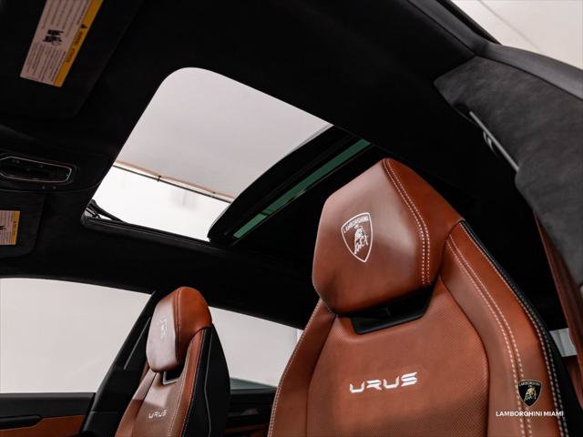 Used 2024 Lamborghini Urus S AWD/4WD image 28