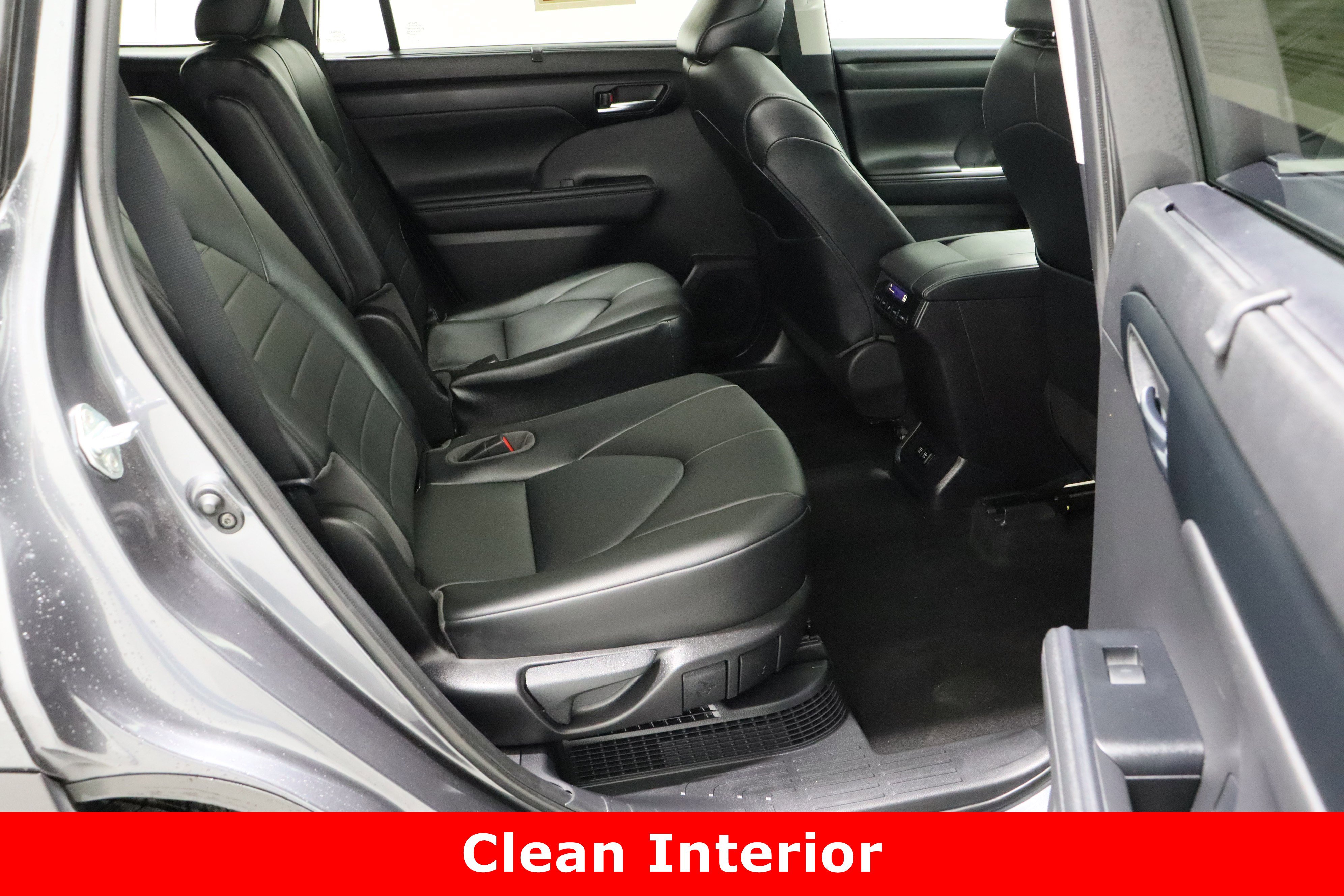 Used 2020 Toyota Highlander XLE image 38