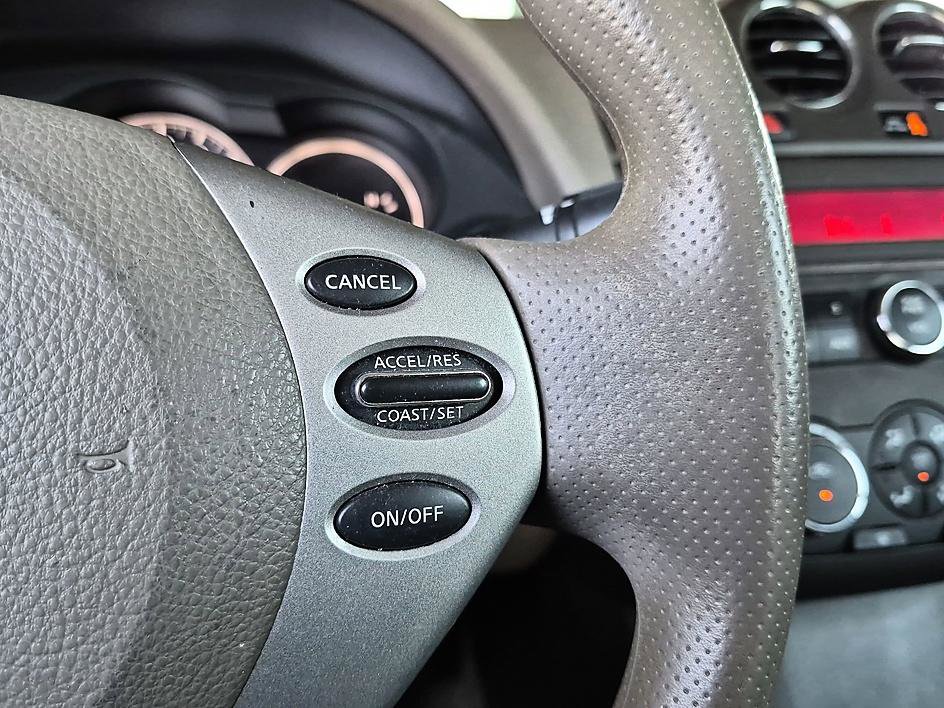 Used 2012 Nissan Altima 2.5 S FWD image 18