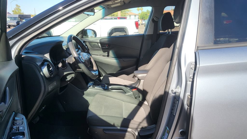 Used 2018 Hyundai Kona SEL FWD image 25