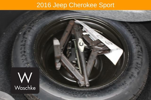 Used 2016 Jeep Cherokee Sport w/ Cold Weather Group image 23