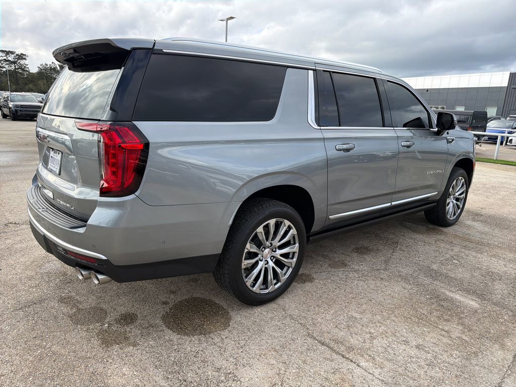 Certified 2023 GMC Yukon XL Denali w/ Denali Reserve Package RWD image 12
